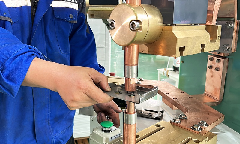 電阻點焊機過熱的解決辦法